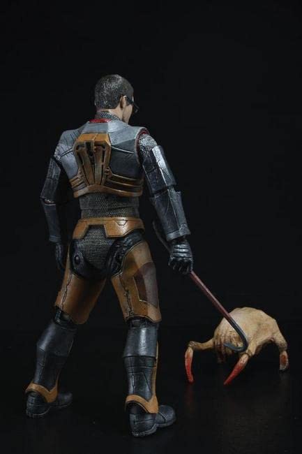 NECA - Half-Life 2 - 7" Scale Action Figure - Dr. Gordon Freeman