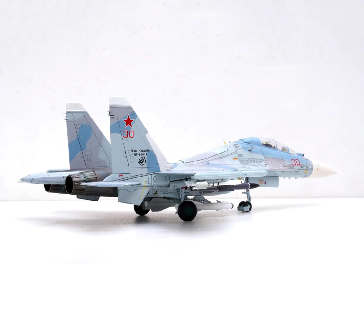 Military Fighter Alloy Die Cast Model, 1/72 Scale ВКС SU-30M2 Fighter Model, Adult Toys and Decorations, 12.2 x 8.3Inchs