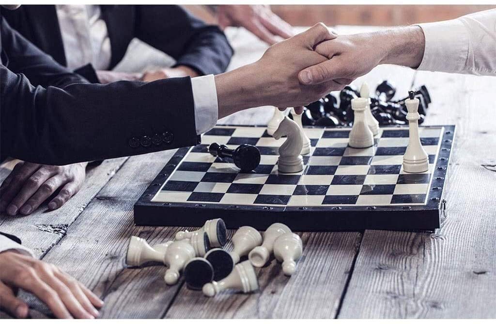 Chess, Chess Set for Adults Kids 12.6in-Adult Student Folding Portable Black and White Chess Pieces Chess, Magnetic Chess Children 's Three-Dimensional Educational Toys Chess